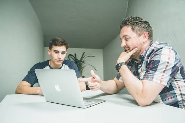Les avantages et les limites de la communication responsable
